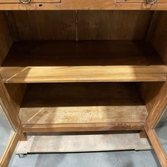 アンティーク家具 鍵付きキャビネットの画像