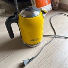 DeLonghi kMix 電気ケトル 0.75L デロンギ (Melody Xia) 京王 DeLonghi kMix 電気ケトル 0.75L デロンギ (Melody Xia) 京王
