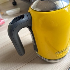 DeLonghi kMix 電気ケトル 0.75L デロンギ (Melody Xia) 京王 DeLonghi kMix 電気ケトル 0.75L デロンギ (Melody Xia) 京王
