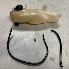 KSR1用純正　2サイクルオイルタンク　補修ベースの画像