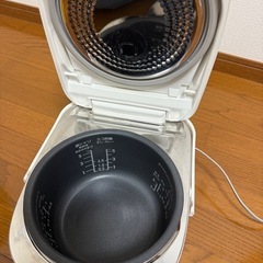 【受付終了】炊飯器　5号炊き　Panasonic　の画像