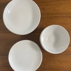 【値下げしました】 IKEA食器　3種類セットの画像