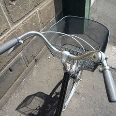 26インチ シティサイクル ブラック×シルバー カゴ・ライト付き 自転車