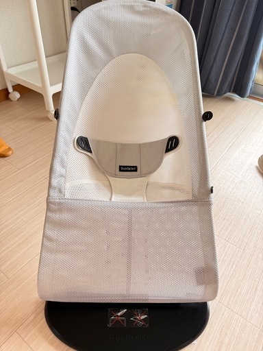 ベビービョルンバウンサーBliss Air グレー白