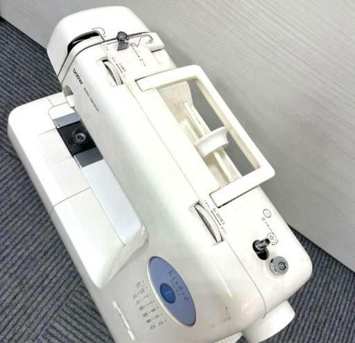 ＜brother＞ブラザー 電子ミシン ZZ3-B582 　通電確認済