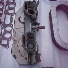 旧車用キャブレターの画像