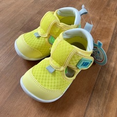 未使用　ムーンスター　サンダル　13.5
