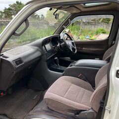 ハイエースワゴン ディーゼル 4WD リビングサルーンＥＸ スーパーカスタムＧ サンルーフ付の画像