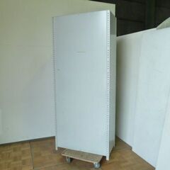 【中古】日本ファイリング 引出付き 軽量物品棚 奥行440mm 引き出し39個 スチールラック 業務用 オフィスの画像
