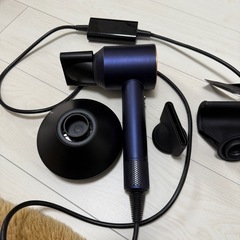 ダイソンドライヤージャンクの画像