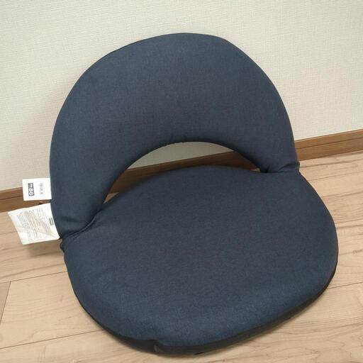 ニトリのコンパクト座椅子 (MZ) 藤の牛島の椅子《座椅子》の中古 ニトリのコンパクト座椅子 (MZ) 藤の牛島の椅子《座椅子》の中古