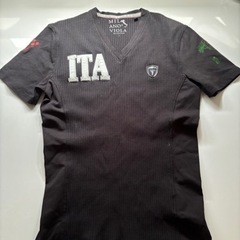 Tシャツ