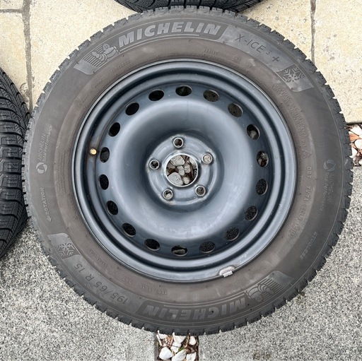 カングー2 15インチスチールホイール 195/65 R15スタッドレスタイヤ付