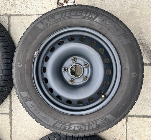カングー2 15インチスチールホイール 195/65 R15スタッドレスタイヤ付