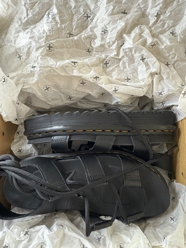 Dr.Martens 
NARTILLA ナルティラ サンダル