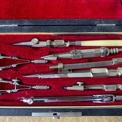 詳細不明　動作未確認　メーカーー不明　製図道具 など　SET　まとめ　古いコンパスなど　アンティーク　コンパス　KONISHI & CO. KANDA TOKYOの画像