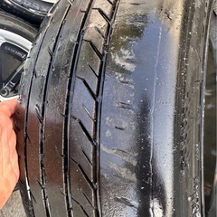 ESTATUS ホイールタイヤセット　タイヤサイズ215/45ZR18 ヴォクシー70につける事可能　PCD 114.3の画像