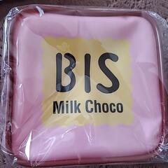 チロルチョコ　コスメポーチ　２点セットの画像