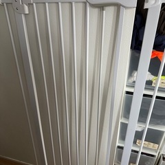 子供 猫 脱走防止 ゲートの画像