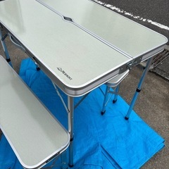 アウトドアテーブル　折りたたみベンチセットの画像