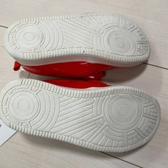 オレンジの靴　18センチ　未使用の画像