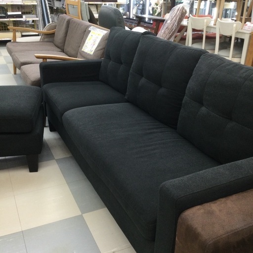 春日市?シンプル✨3人掛けソファ?ファブリックソファ?オットマン付き?定価¥59,800?