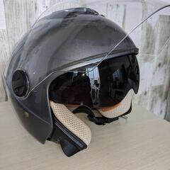 バイザー付ヘルメット