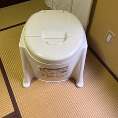 簡易トイレ