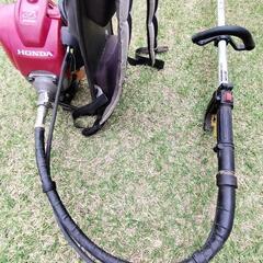値下げHONDA背負い式刈払機　草刈機 25cc　売却決定の画像