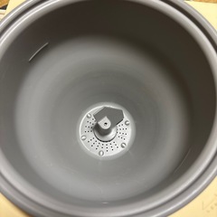 餅つき機と餅ケースの画像