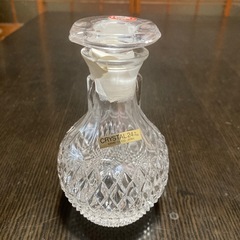 【新品未使用】カメイガラス　クリスタル製　調味料入れセット　モダンカットコレクション　シュガーポット　醤油差し　オイル差し　塩コショウ入れ　の画像