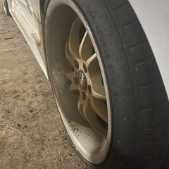 マナレイ　VRS　18インチ　8.5jの画像