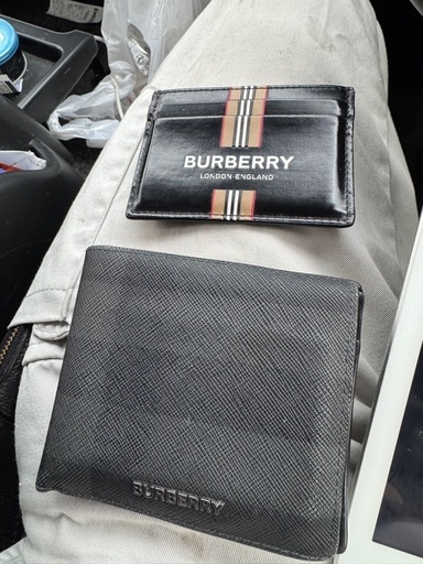 Burberry 二つ折り財布　カードケース