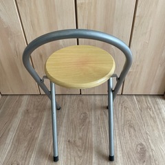 最終価格　折りたたみイスの画像