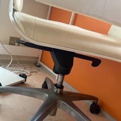 回転椅子ですの画像