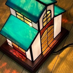 ステンドグラス教会
照明機器の画像