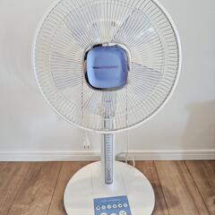 日立　扇風機　2012年製　HEF-31YR
