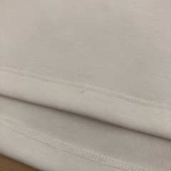 GU ホワイト　トップスの画像