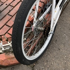防犯登録解除済み 20インチ 自転車 ライト付きの画像
