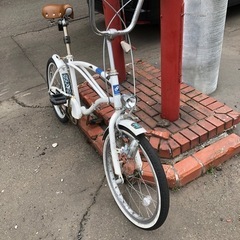 防犯登録解除済み 20インチ 自転車 ライト付きの画像