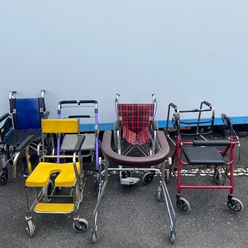 おまとめ 7台 ジャンクあり 入浴補助車 KAWAMURA BALシリーズ 車椅子 折りたたみ式歩行器 リハビリ介助歩行訓練 歩行補助 歩行車  福祉 病院 施設 介護 おひとつからでも！