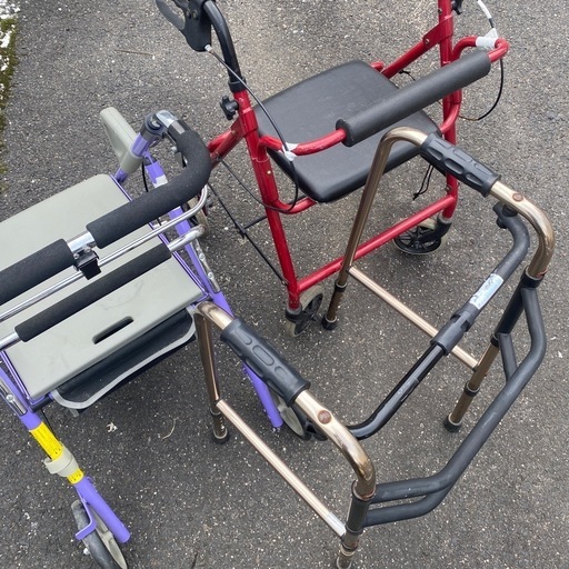 おまとめ 7台 ジャンクあり 入浴補助車 KAWAMURA BALシリーズ 車椅子 折りたたみ式歩行器 リハビリ介助歩行訓練 歩行補助 歩行車  福祉 病院 施設 介護 おひとつからでも！ おまとめ 7台 ジャンクあり 入浴補助車 KAWAMURA BALシリーズ 車椅子