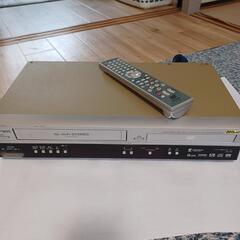 【貴重】HITACHI DVL-PF9 + VHSテープ ６本