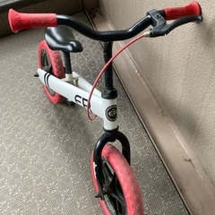 子供用ストライダーの画像