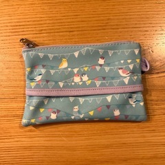 かわいいティッシュケース　ポケット収納付き