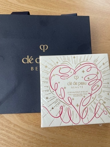 クレドポー ボーテ ル レオスールデクラ 17