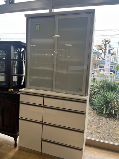 【新生活応援】ﾚﾝｼﾞﾎﾞｰﾄﾞ 2枚扉入荷！562