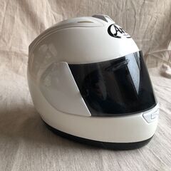 アライ　バイク用ヘルメットの画像
