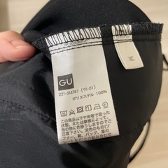 GU　サロペットワイドパンツの画像