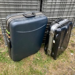 キャリーケース、差し上げます